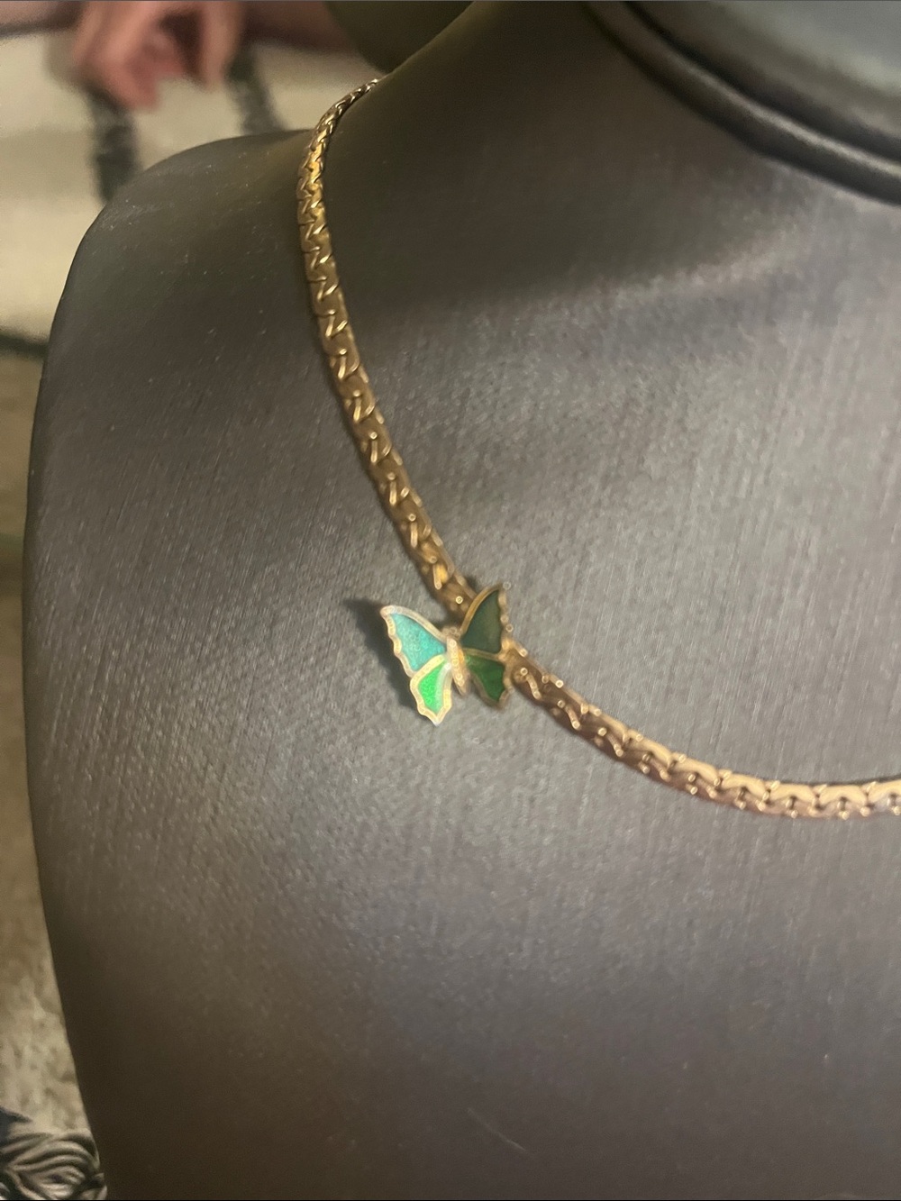 Vintage Avon Gold Tone Necklace with Green Enamel Butterfly Accent - Picture 3 of 4